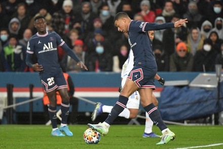 Champions League - PSG v Real Madrid, Paris, France - 15 Feb 2022 Stock ...