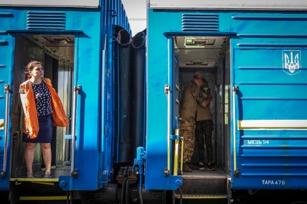 2,000 Evacuation train Stock Pictures, Editorial Images and Stock ...