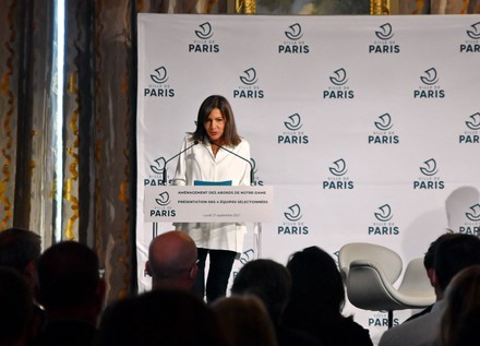 Mayor Paris Anne Hidalgo Attending Presentation Editorial Stock Photo ...