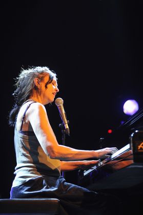 Lisa Germano in concert in Bruxelles, Belgium - 19 Apr 2011