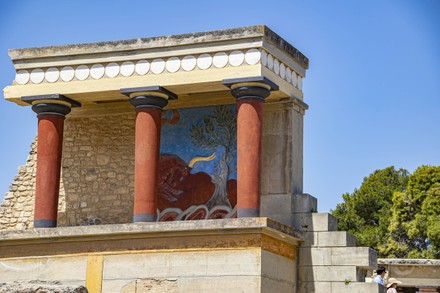 The Minoan Palace Of Ancinent Knossos In Heraklion, Greece, Knossos ...