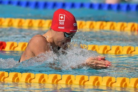 1,000 200 meter race Stock Pictures, Editorial Images and Stock Photos ...