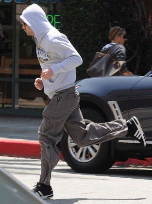 Freddie Prinze Jnr out and about in  Beverly Hills, Los Angeles, America - 21 Apr 2011