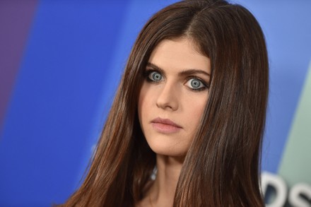 Alexandra Daddario Attends 2019 Amfar Gala Editorial Stock Photo ...