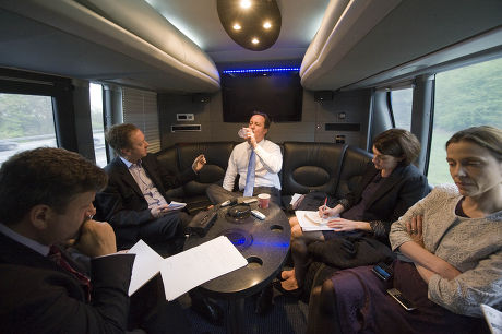 David Cameron On The Conservative Battle Bus Being Interviewed By Evening Standard Editor Geordie Grieg Picture Jeremy Selwyn 28/04/2010