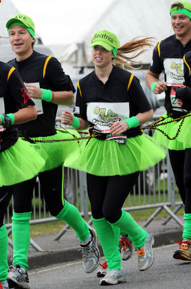 London Marathon 2010 Princess Beatrice Dressed Foto de stock de