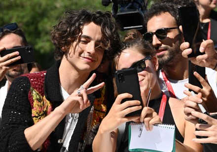 Timothee Chalamet L Poses Selfies Signs Editorial Stock Photo - Stock ...