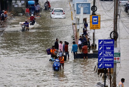 __COUNT__ Heavy rainfall in Bangalore, India - 06 Sep 2022 Stock ...