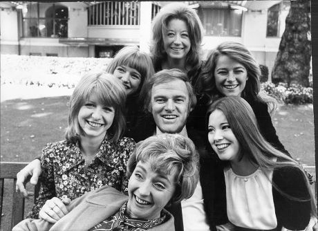 Actor Keith Mitchell With (clockwise From Top) Frances Cuka Charlotte Rampling Lynn Frederick Barbara Leigh Hunt Jane Asher And Jenny Bos. All Are To Star In Film Henry Viii And His Six Wives.