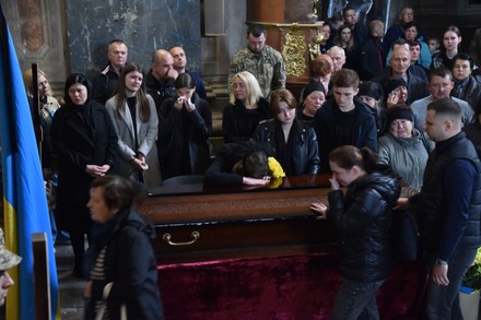 Funeral ceremony of Ukrainian soldiers in Lviv, Ukraine - 17 Sept 2022 ...