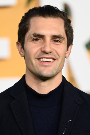 250 Actor phil dunster Stock Pictures, Editorial Images and Stock