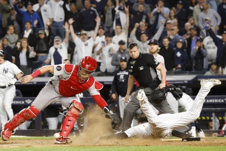 2,000 Marwin gonzalez Stock Pictures, Editorial Images and Stock Photos