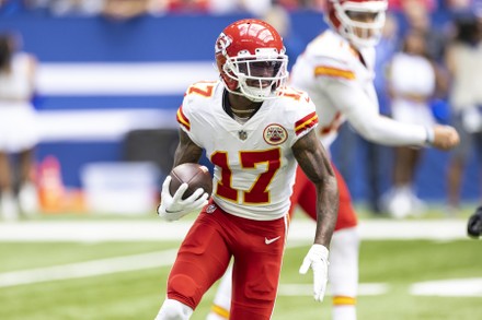 Mecole Hardman of the Kansas City Chiefs dives to score a 25 yard News  Photo - Getty Images