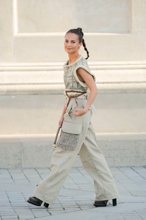 Alicia Vikander Outside Arrivals Louis Vuitton Editorial Stock
