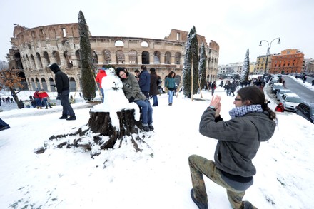 Rare Mantle Snow Blanketed Ancient Colosseum Editorial Stock Photo ...