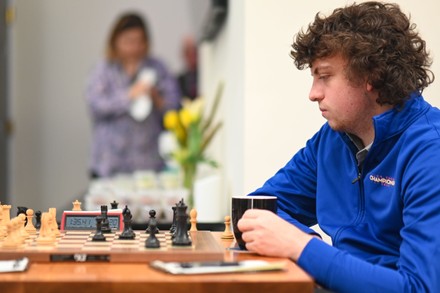 Us Chess Grandmaster Hans Niemann Plays Foto stock editorial - Imagem stock