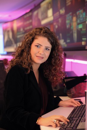 Lebanese Anchorwoman Rima Maktabi Talks Editor Editorial Stock Photo
