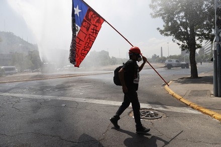 2,000 Chile flag Stock Pictures, Editorial Images and Stock Photos