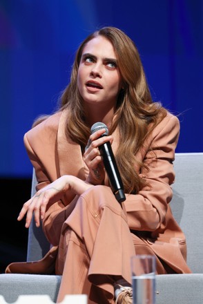 Cara Delevingne Actress Model Present Planet - Foto de stock de