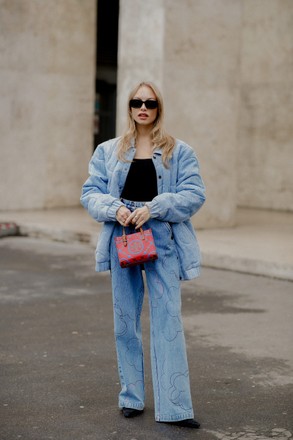 Street Style Alicia Krakowska Hadid Arriving Editorial Stock Photo ...