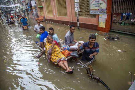250 Cyclone sitrang Stock Pictures, Editorial Images and Stock Photos