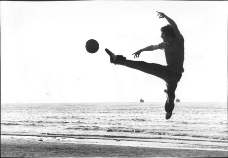 Ballet Dancer Wayne Aspinall Heysham Beach Editorial Stock Photo ...