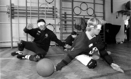 Wimbledon Fc Players Scot Fitzgerald And Warren Barton In Blindfolds Test Goalball; Game Designed For The Blind 1994.