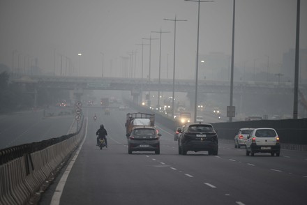 Commuters On Delhigurugram Expressway Polluted Air Editorial Stock ...