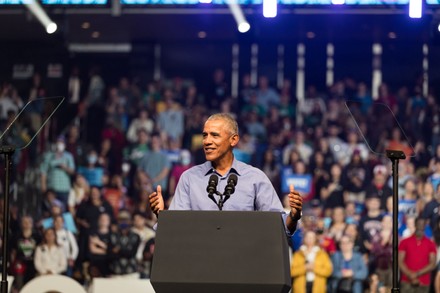 Barack Obama Speaks Liacouras Center Temple Editorial Stock Photo ...