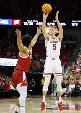 Wisconsin Badgers Forward Tyler Wahl 5 Editorial Stock Photo - Stock ...