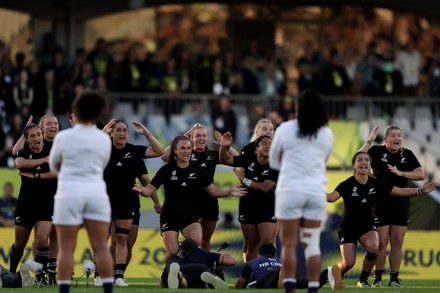 New Zealand Black Ferns Performing Haka Editorial Stock Photo - Stock ...