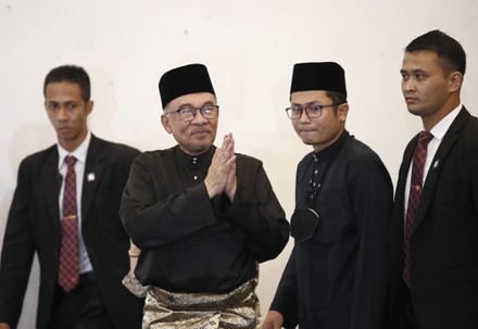 Malaysias Newly Appointed Prime Minister Anwar Editorial Stock Photo ...