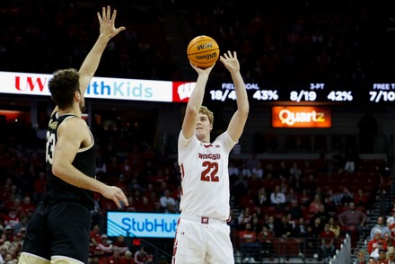 Wisconsin Badgers Forward Steven Crowl 22 Editorial Stock Photo - Stock ...