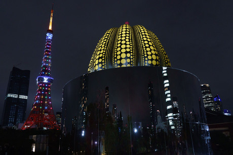 Louis Vuitton installations in Tokyo by Yayoi Kusama 