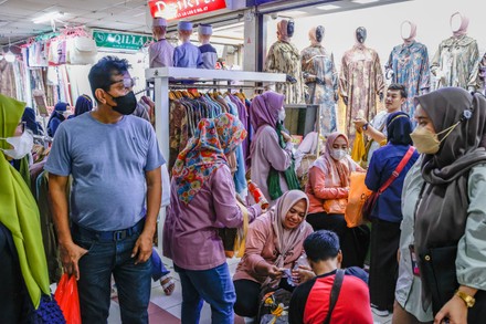 Customers Shop Clothes Market Jakarta Indonesia Editorial Stock Photo ...