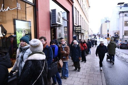 Long Queue Outside Soderbokhandeln Bookshop Where Editorial Stock Photo ...