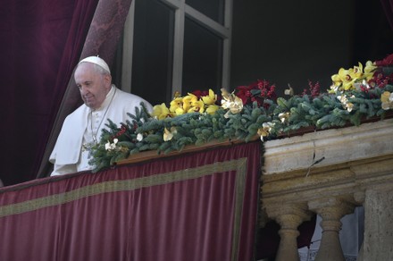 Pope Francis Delivers His Urbi Et Editorial Stock Photo - Stock Image ...