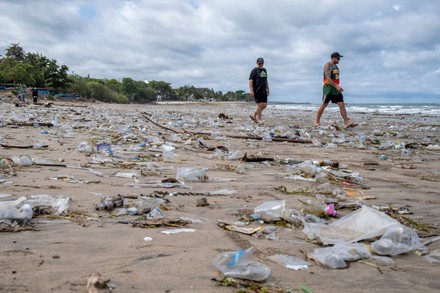 500 Plastic pollution indonesia Stock Pictures, Editorial Images and ...