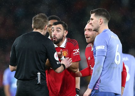 Bruno Fernandes Manchester United Speaks Referee Editorial Stock Photo ...