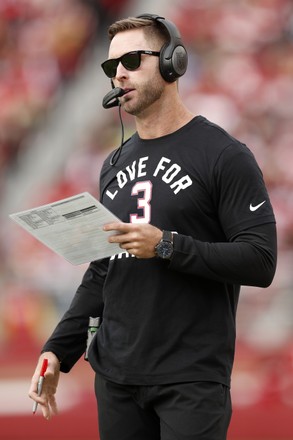 1,602 Coach Kliff Kingsbury Stock Photos, High-Res Pictures, and