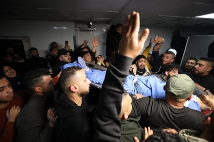 Palestinian Mourners Gather Arround Body Ahmed Editorial Stock Photo ...