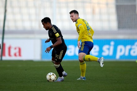 3 Martin cedidla Stock Pictures, Editorial Images and Stock Photos