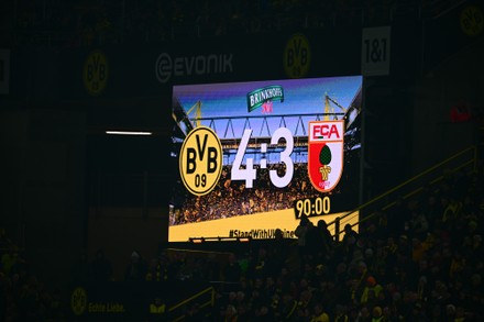 Count Borussia Dortmund Vs Fc Augsburg Bundesliga Football