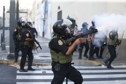 Police Members Clash Demonstrators During New Editorial Stock Photo ...