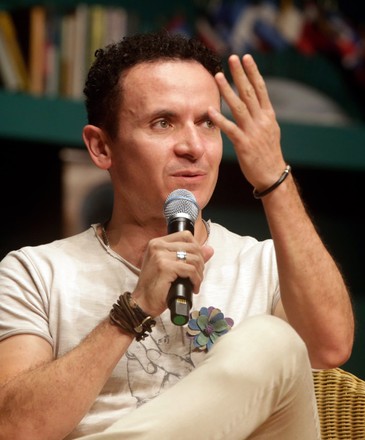 Colombian Singer Fonseca Speaks During Presentation Editorial Stock