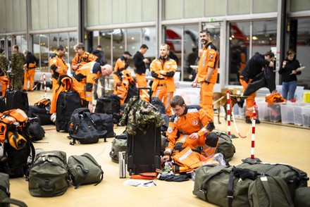 Swiss Experts Rescuers Service Dogs Prepare Editorial Stock Photo