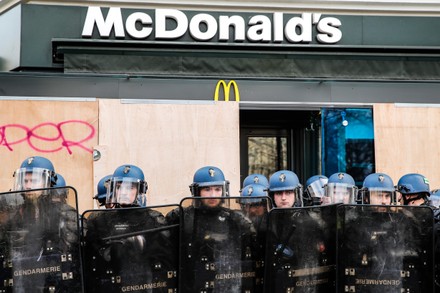 Riot Police Protect Mcdonalds Branch Black Editorial Stock Photo ...