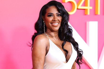 kenya moore hair highlights