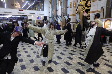 Ultraorthodox Jews Celebrate Synagogue Jewish Holiday Editorial Stock