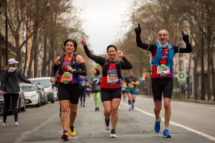 94 Paris marathon 2023 Stock Pictures, Editorial Images and Stock ...